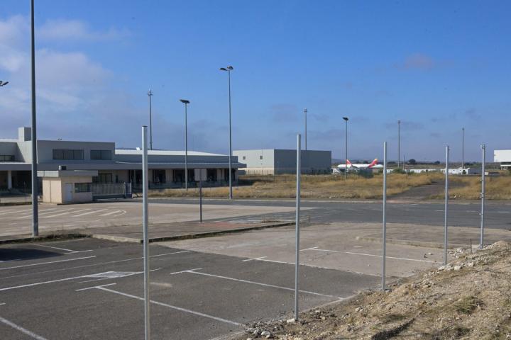 Vista de la terminal de carga del aeropuerto de Ciudad Real.
