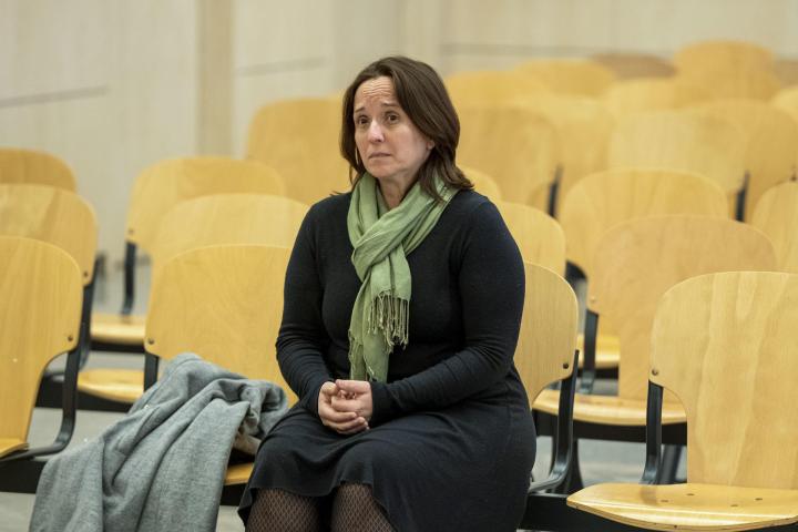 La Audiencia Nacional juzga a la exdirigente de ETA Ainhoa García Montero, considerada hasta su detención en mayo de 2003, jefa de los comandos de la banda terrorista, por el atentado cometido el 8 de agosto de 2000 en Zumaia en el que murió el presidente de la Asociación de Empresarios de Guipúzcoa, José María Korta.