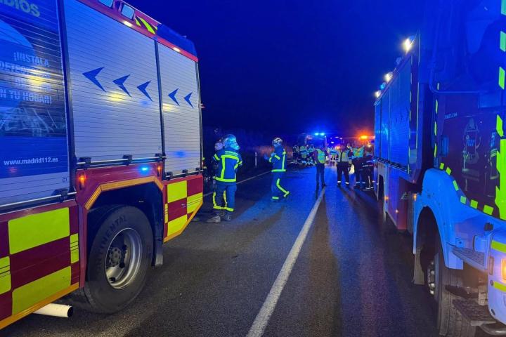 Muere un hombre de 50 años en una colisión frontal en la M-108 a la altura de Ajalvir, en Madrid.