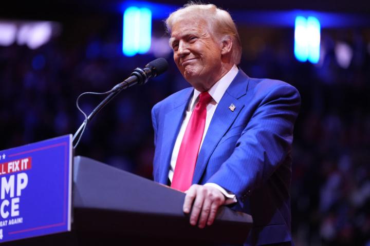 El expresidente y candidato republicano a las elecciones estadounidenses del 5N, Donald Trump, durante el mitin en el Madison Square Garden (Nueva York, EEUU).
