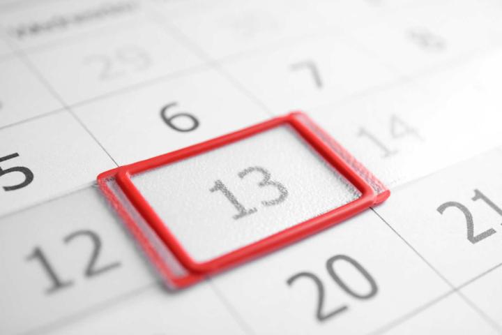 Número 13 marcado en el calendario