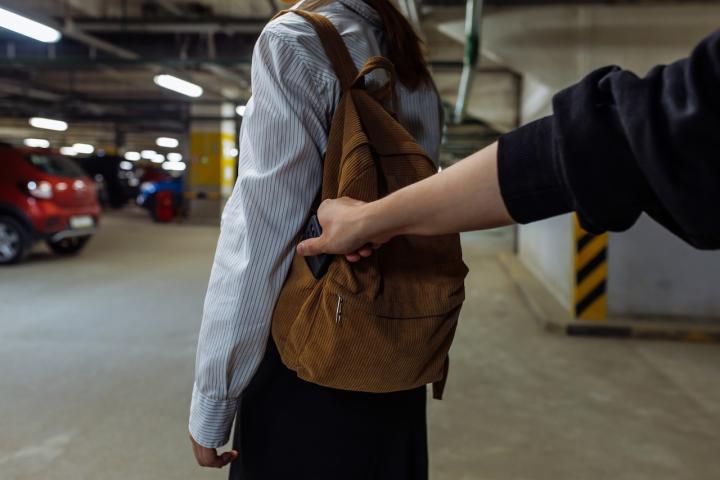 Cada año se roban en España miles de teléfonos móviles.