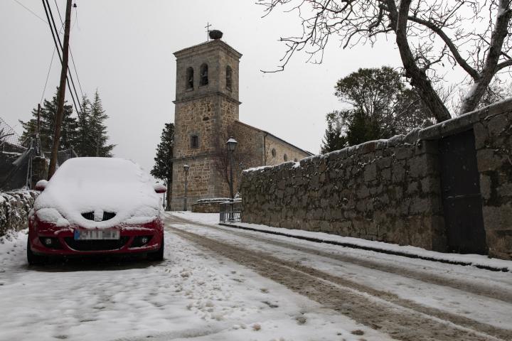 Foto de archivo de una nevada en Navacerrada, Madrid.