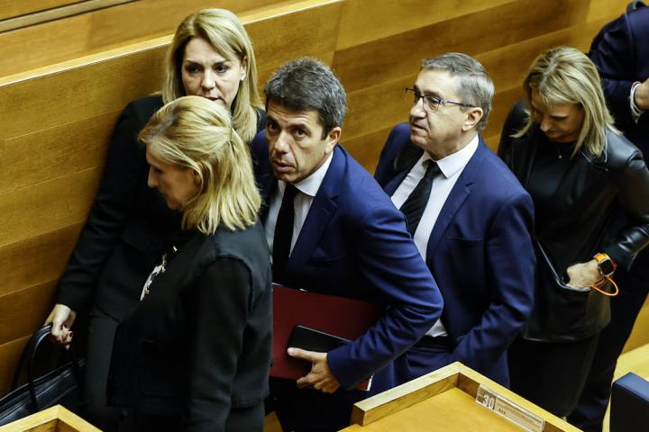Carlos Mazón, a su llegada a las Cortes Valencianas este viernes