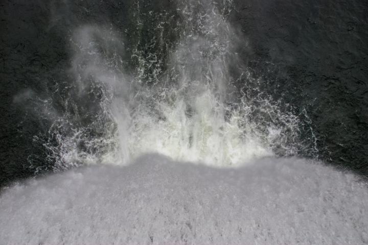 Imagen de archivo de la compuerta de un embalse.