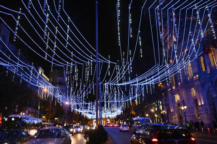 Imagen de archivo de luces de Navidad en Madrid.