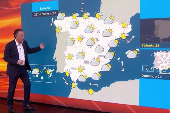 Roberto Brasero dando el tiempo