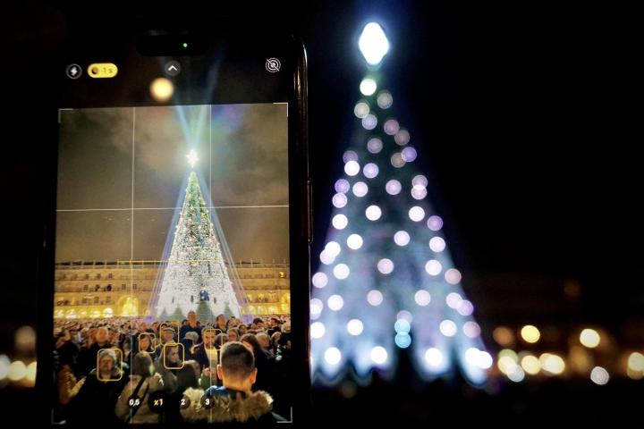 El árbol de Navidad de 32 metros de Salamanca.