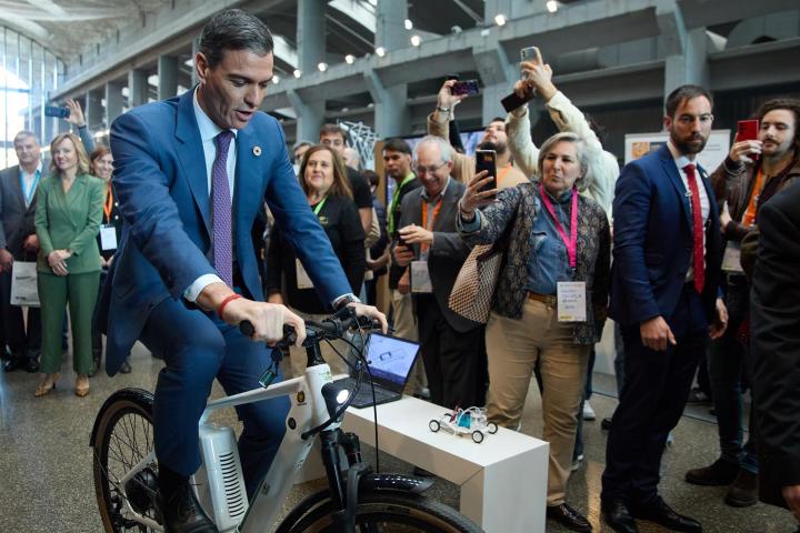 Pedro Sánchez preparándose para el Tour de Francia.