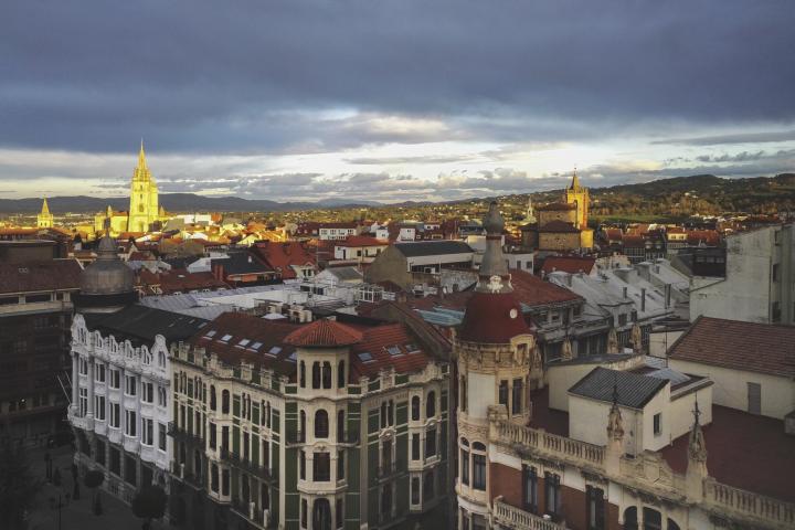 Vista de Oviedo, donde se ha caído el primer premio de la Lotería Nacional del jueves 12 de noviembre.