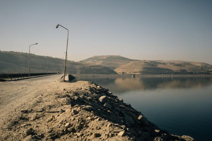 Imagen de archivo del río Éufrates y la carretera entre KObane y Manbij, en una instantánea de 2017.