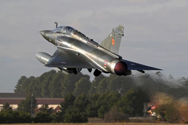 Un Mirage del Ejército del Aire en la base de Los Llanos en Albacete
