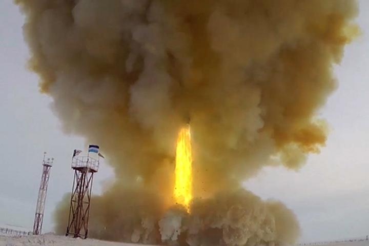 Lanzamiento del misil  Avangard desde la zona de la posición Dombarovsky