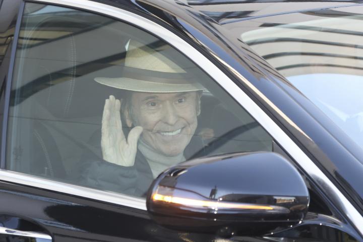 Raphael abandona el hospital 12 de Octubre este viernes.