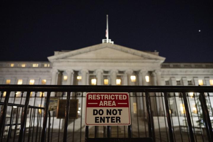 Exterior de la sede del Tesoro de Estados Unidos en Washington DC.