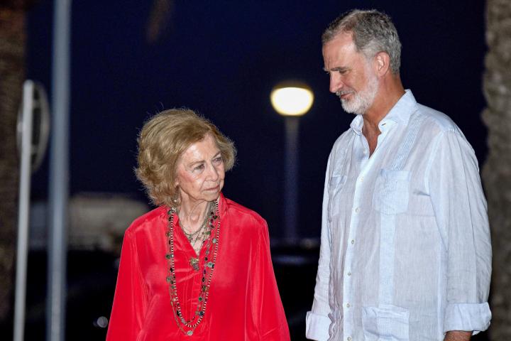 Felipe VI y la reina Sofía, fotografiados en Mallorca en agosto de 2024.