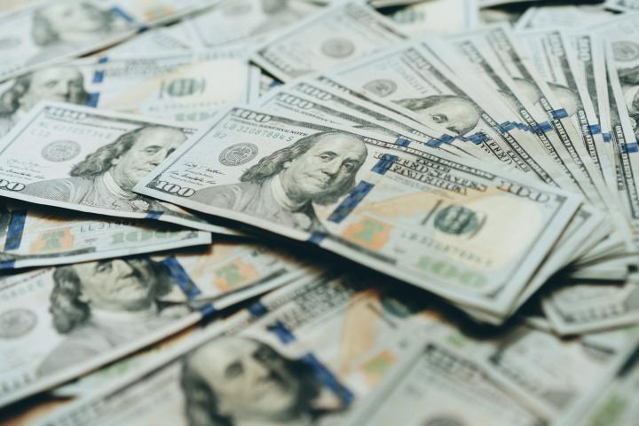 Imagen de archivo de billetes de dólar.