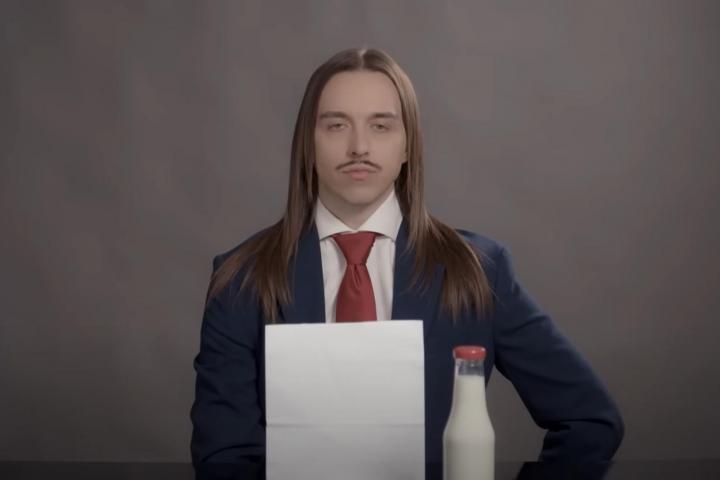 Tommy Cash, en un fotograma del videoclip 'Espresso Macchiato'.