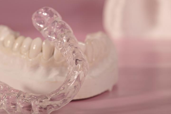 Imagen de archivo de una férula dental.