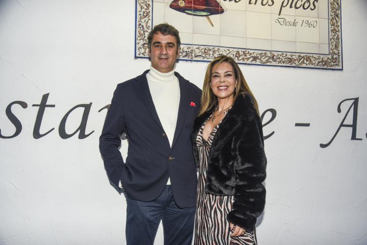 Jesulín de Ubrique y Maria José Campanario en Sevilla en enero de 2024.
