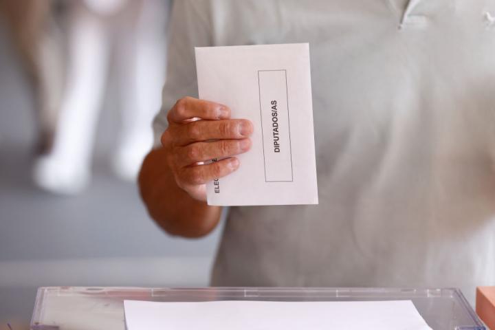 Imagen de archivo de las elecciones generales del 23-J, en el colegio madrileño Ramiro de Maeztu.