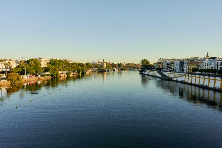 El río Guadalquivir, a su paso por Sevilla