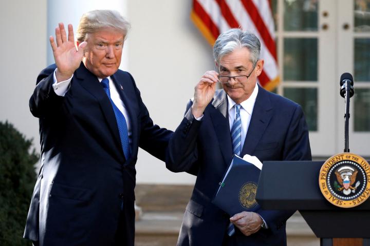 El presidente de EEUU, Donald Trump, junto al presidente de la Reserva Federal estaodunidense, Jerome Powell, en la Casa Blanca, en 2017.