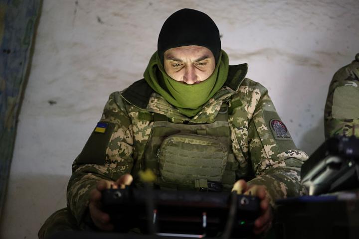 Un soldado ucraniano, en el frente de guerra.