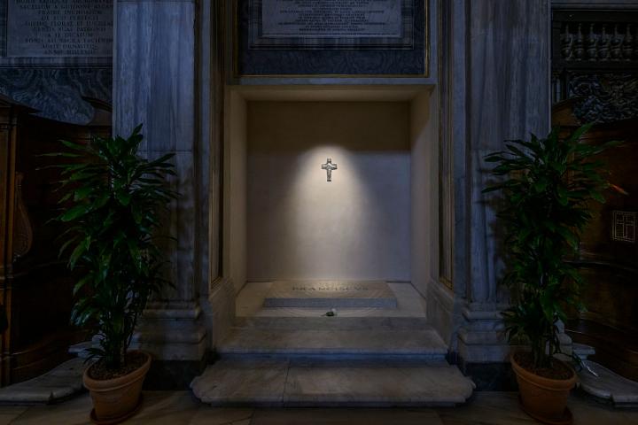 Tumba de Francisco en la Basílica de Santa María la Mayor en Roma