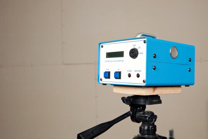 Imagen de archivo de un medidor de gas radón.