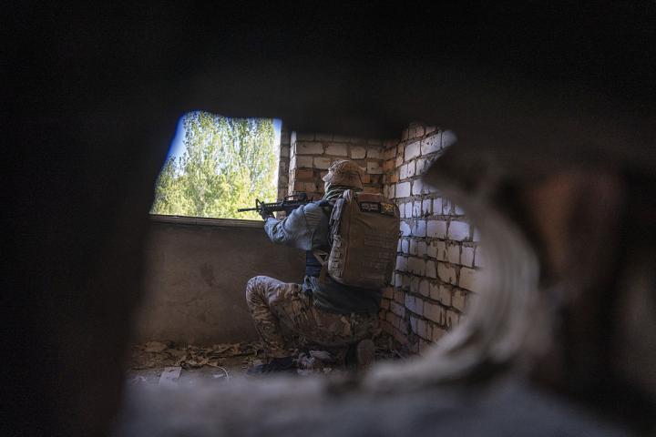 Imagen de archivo de un soldado ucraniano en algún punto del frente en Donetsk.