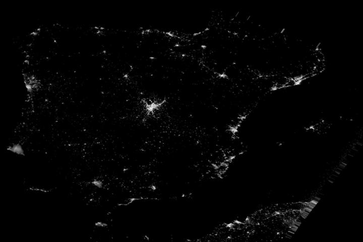 La Península Ibérica, al filo de las 4 de la madrugada del martes 29 de abril