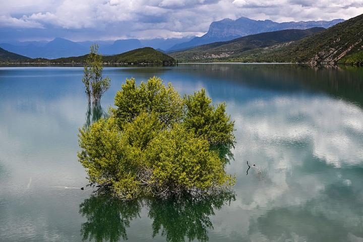 Embalse de Mediano en Huesca