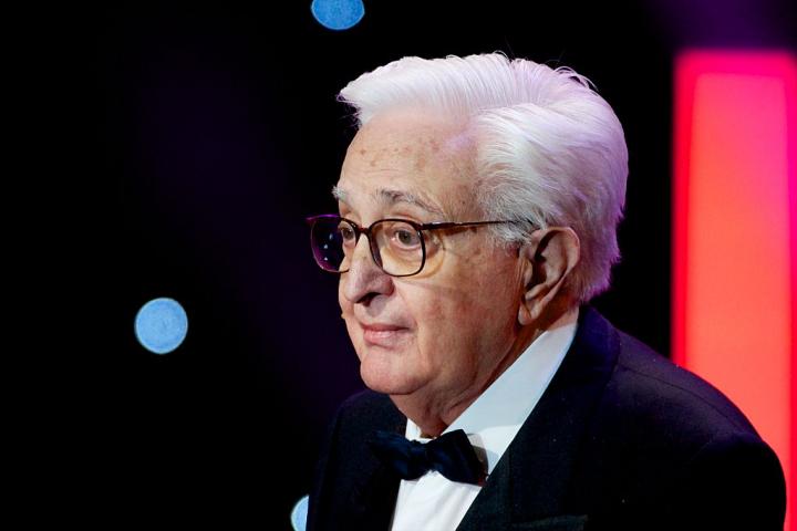 Mariano Ozores, con el Goya de Honor en 2016.