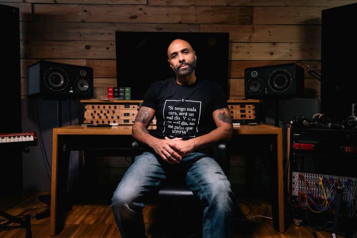 El Chojín, en el estudio de las instalaciones de BELIEVE en Madrid.