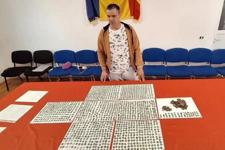 La colección de denares romanos que ha encontrado Marius Mangeac en Rumanía.