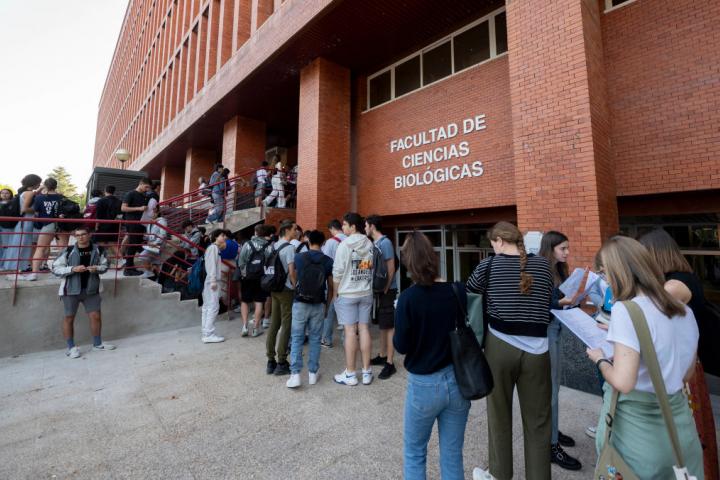 Estudiantes en las Pruebas de Acceso a la Universidad en la Complutense en 2024.