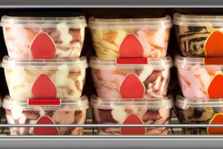 Imagen de archivo de unas tarrinas de helado
