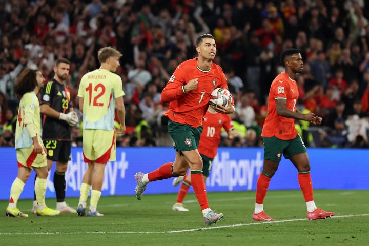 Cristiano Ronaldo tras marcar ante España.