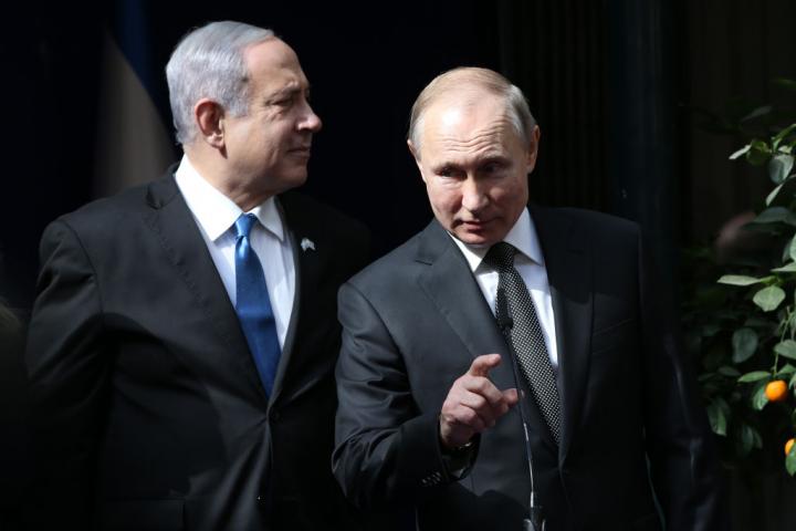 Putin conversa con Netanyahu en un encuentro hace años