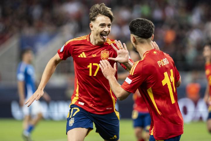 El jugador de la selección española sub-21, Jesús Rodríguez, celebra el gol del 1-0 a la selección italiana sub-21