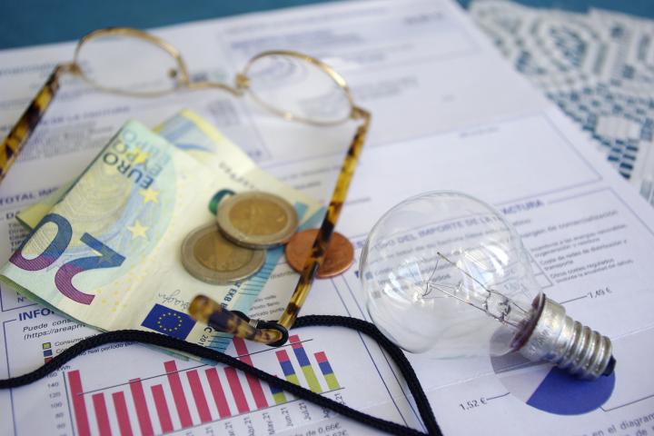 Cuentas y factura de la luz, un clásico de los últimos años en medio mundo