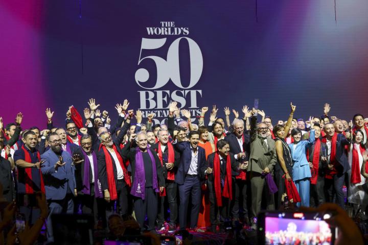 El restaurante peruano Maido, en Lima, del chef Mitsuharu 'Micha' Tsumura, se coronó este jueves en Turín (Italia) como el mejor restaurante del mundo.