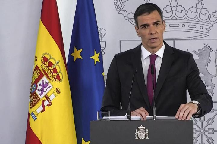 Captura de video de la declaración institucional del presidente del Gobierno, Pedro Sánchez, de este domingo.