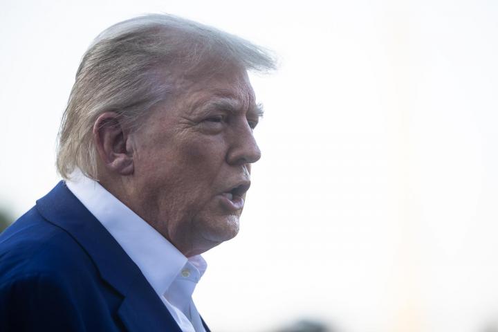 El presidente estadounidense, Donald Trump, antes de partir hacia la cumbre de la OTAN en La Haya.