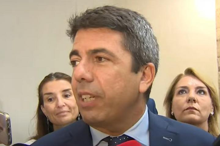 El presidente de la Generalitat valenciana, Carlos Mazón, tras ser preguntado por la candidatura de Camps a las futuras primarias del PP valenciano.