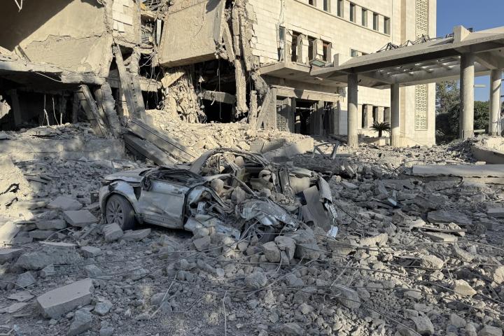 Destrozos tras el ataque de Israel a Siria este miércoles.