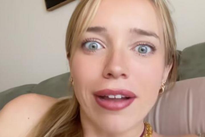 La norteamericana en Sevilla, @maddies_mundo, durante su vídeo de TikTok.