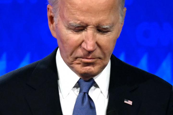 Joe Biden, con gesto perdido durante su debate con Donald Trump