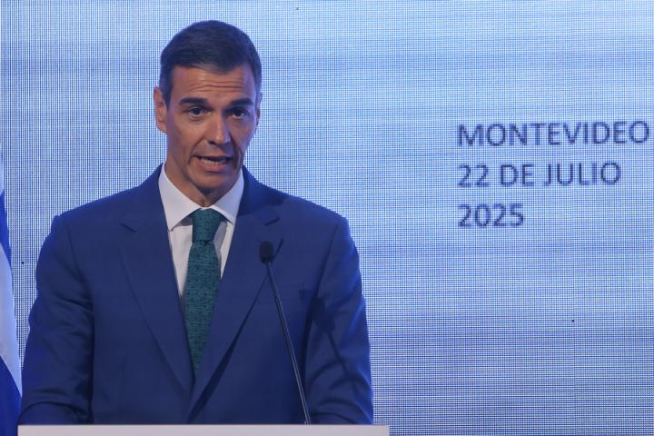 Pedro Sánchez, este martes en Montevideo